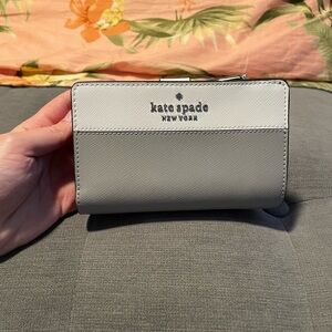 Kate Spade bifold wallet